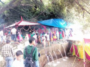 निःसंतान दंपतियों की गोद भराई के लिए Temple of Himachal Pradesh इतना प्रसिद्ध हो चुका है कि हर वर्ष यहां पर हजारों की संख्या में लोग आते हैं। कोई संतान सुख की प्राप्ति के लिए तो कोई अपनी अन्य मनोकामनाओं के लिए। यहां हर वर्ष मेला भी आयोजित किया जाता है।