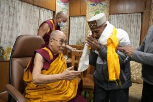 Translation of Tibetan sermons of Dalai Lama into Hindi : परमानंद शर्मा पंजाब के राजकीय कवि का सम्मान प्राप्त करने वाले साहित्यकार थे। 