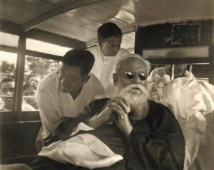 रवींद्रनाथ टैगोर के प्रवास के ऐतिहासिक पल का गवाह स्नोडन आज भी बकरोटा की पहाड़ियों में मौजूद है। टैगोर की ताउम्र डलहौजी आने और यहीं पर बसने की हसरत रही, लेकिन व्यस्तता ने उन्हें यहां दोबारा आने का मौका नहीं दिया।