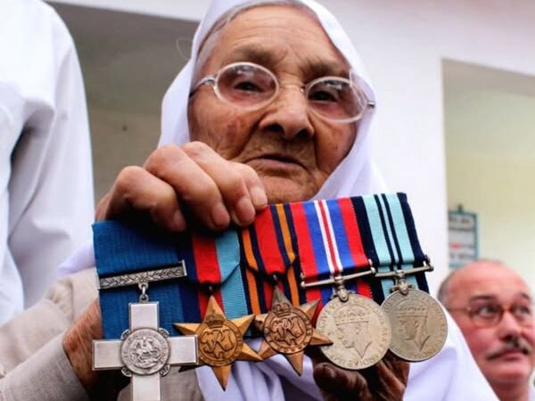 वीर नारी : अस्सी साल की उम्र में बिलासपुर से लंदन तक लड़ी लड़ाई, शहीद सैनिक पति की वीरता की निशानी वापिस पाई