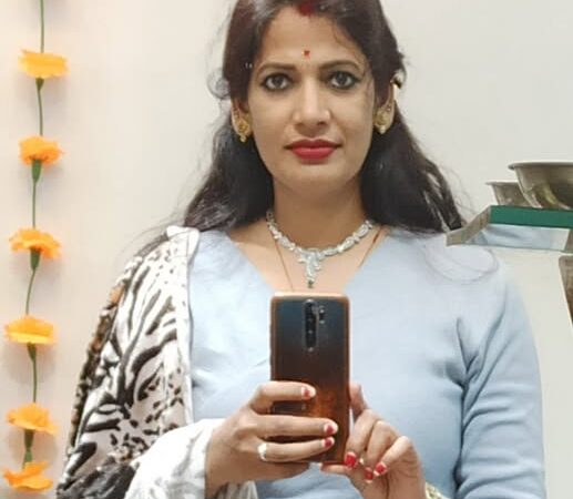राज्य स्तरीय कविता लेखन प्रतियोगिता जीतने वाली संगड़ाह की शिक्षिका अर्चना शर्मा